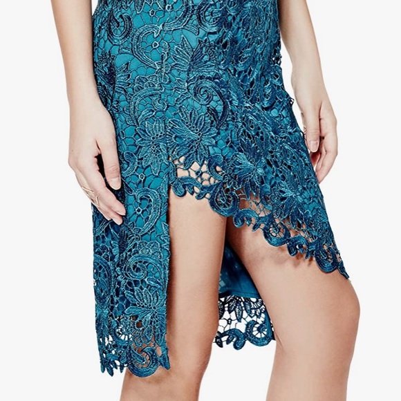 Guess Dresses & Skirts - GUESS Women's High Waist Collena Lace Pencil Skirt